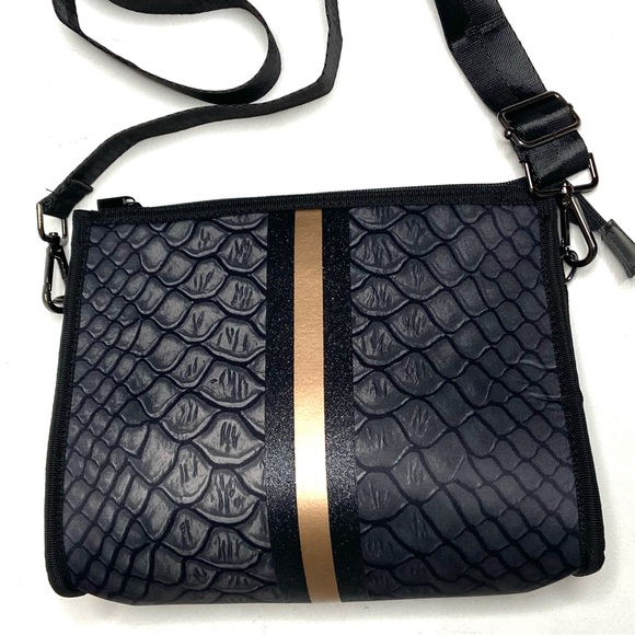 HAUTE SHORE Neoprene Zip Top Crossbody Bag - Picture 13 of 14